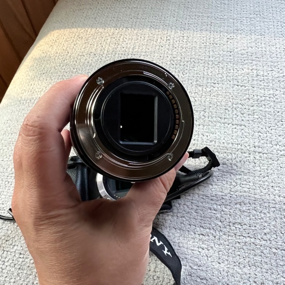 Sony Alfa A6000 - Picture 5 of 15